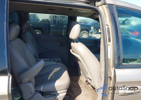 2003 Chrysler Town & Country Lx z USA, uszkodzony, nr VIN 2C4GP44L63R144040